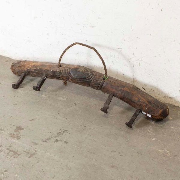 Perchero Rústico de Madera con Clavos de Durmiente - 90cm