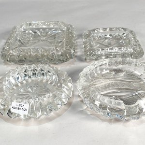 Lote de Cuatro Ceniceros de Cristal Tallado - imagen 2