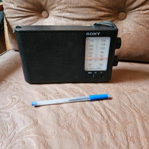 Radio Portátil Sony a Pilas AM/FM - imagen 3