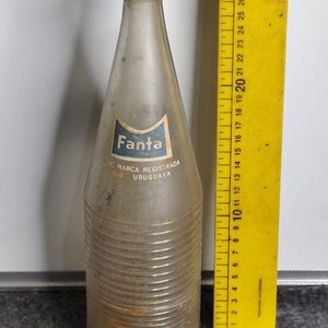 Lote anterior: Botella Antigua de Vidrio Fanta - Industria Uruguaya
