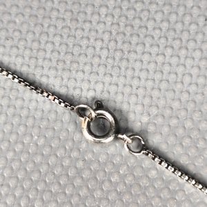 Cadena Plateada con Dije de Corazón Brillante - imagen 5
