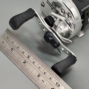 Reel Abu Garcia Ambassadeur 5500S Plateado Sin Uso - imagen 10