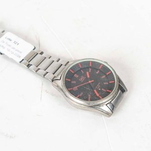 Reloj de Pulsera Q&Q Analógico con Correa Metálica - imagen 2