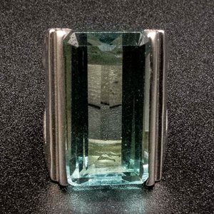 Lote anterior: Anillo de Plata 950 con Obsidiana y Tono Celeste