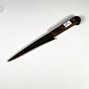 Lote siguiente: Cuchilla Antigua Hoja de Acero Alemana, Cabo de Madera