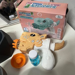 Lote Variado: Espejos, Macetas, Pantuflas, Ceniceros y Burbujero - imagen 8