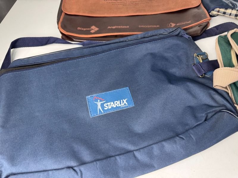 Bolsos para Medicina en buen estado - imagen 7