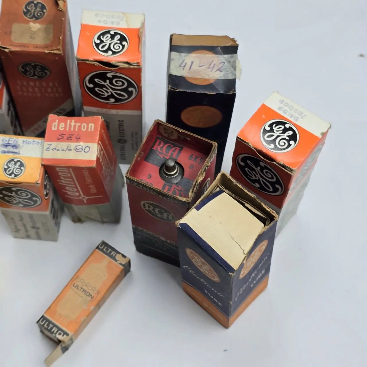 Item lote-27-valvulas-varias-x12 - Image 3