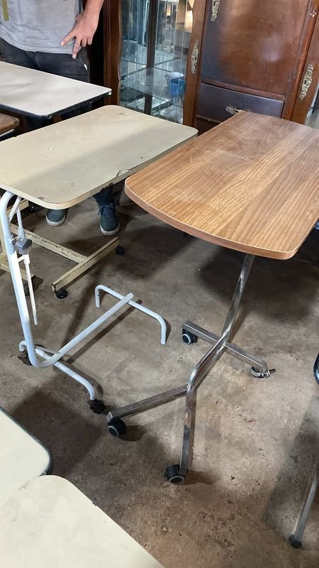 Juego de 2 Mesas Auxiliares Desayunadoras con Estructura de Hierro y MDF - imagen 1