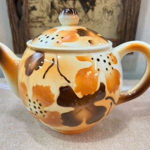 Tetera de Loza Esmaltada con Decoración Floral Estilizada - imagen 2