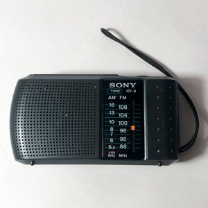 Auriculares y Radio Portátil Sony ICF-8 - imagen 3