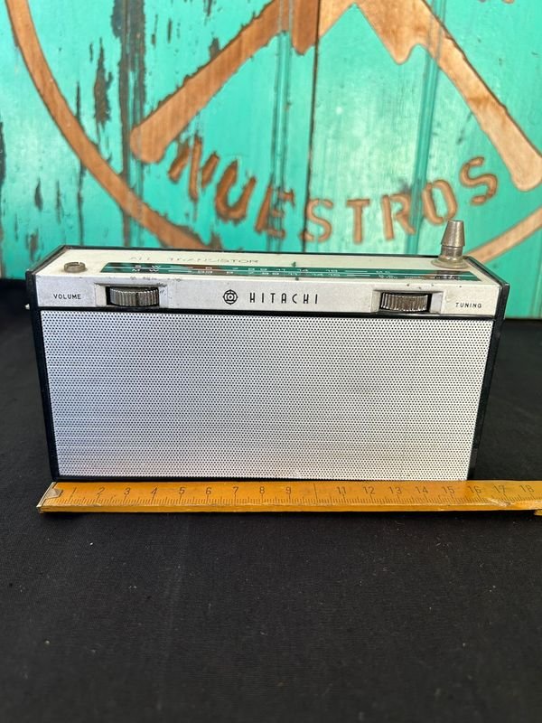 Radio Chica Hitachi Japonesa Completa y Andando Impecable - imagen 1