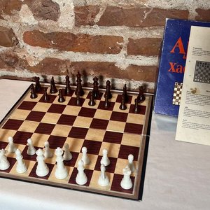 Juego de Ajedrez Clásico Didactic con Tablero y Fichas Plásticas - imagen 4