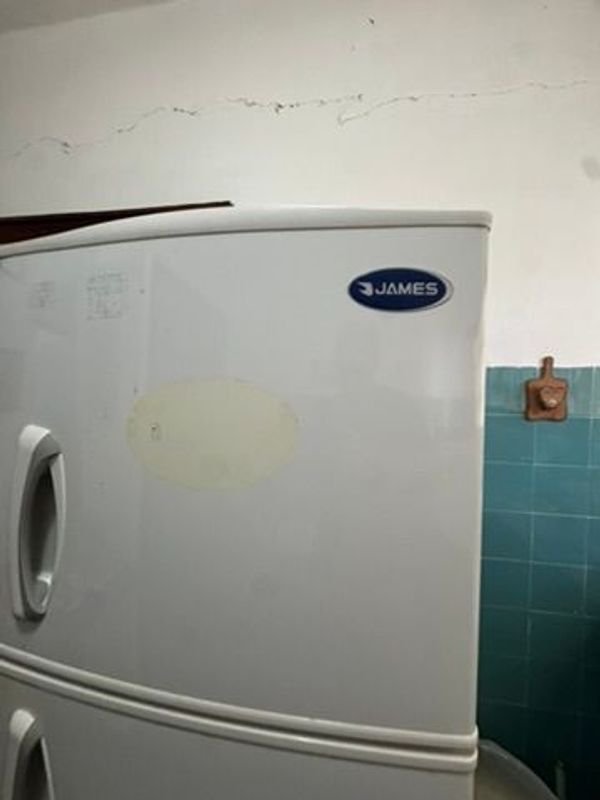 Heladera James en muy buen estado - imagen 2