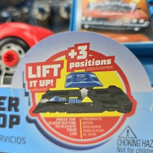 Taller de Servicio Hot Wheels con Coche y Accesorios - imagen 8