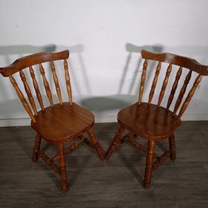 Par de Sillas Estilo Windsor de Madera - imagen 3