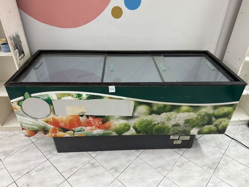 Freezer Horizontal Isla con Puertas Correderas
