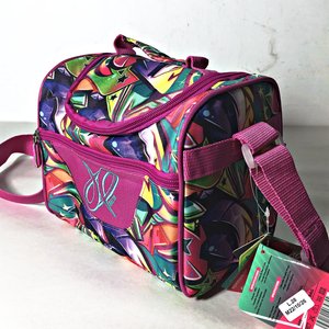 Tres Loncheras Infantiles con Diseños Vibrantes - imagen 3