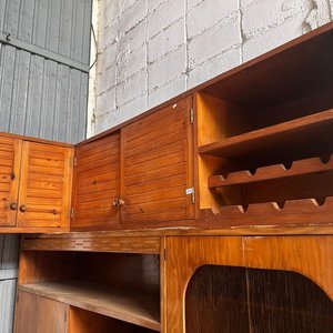 Mueble Esquinero de Madera con Estantes y Bodega para Botellas - imagen 6