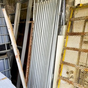 Lote anterior: Seis Chapas Canalinas Metálicas para Construcción
