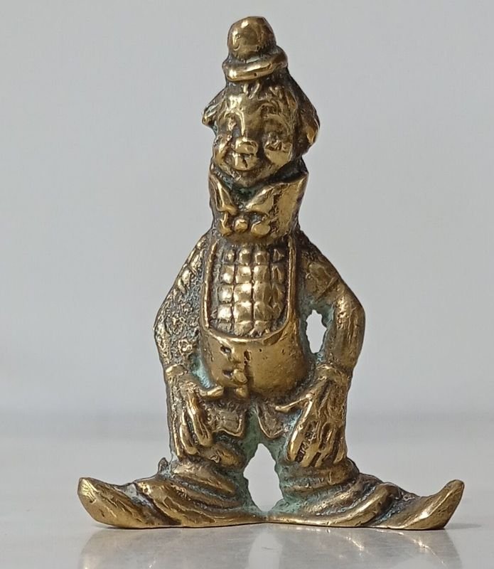 Figura de Bronce con Corona - imagen 3