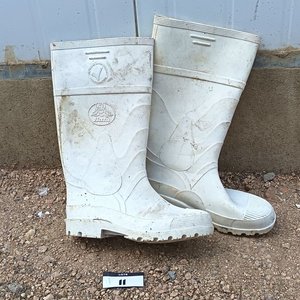 Dos Pares de botas lluvia PVC Talle 38 y 39 - Detalles de Uso - imagen 3