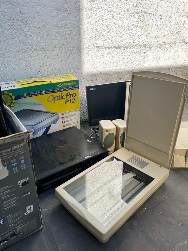Tremendo Lote de Computación - Equipos Electrónicos - imagen 2