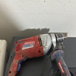 Lote anterior: Taladro Eléctrico Marca EMTOP Funciona