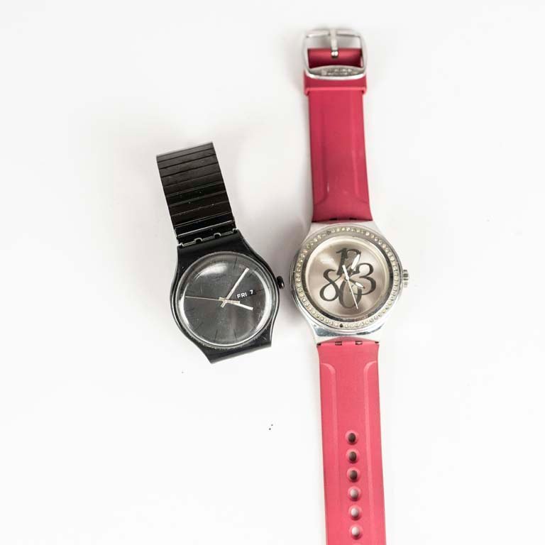 Lote siguiente: Relojes de reloj Swatch y otro