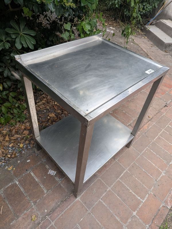 Mesa gastronómica en acero inoxidable - imagen 3