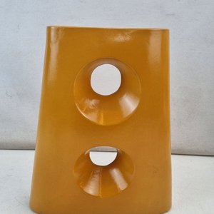 Lote siguiente: Vaso Decorativo Diseño Mostaza con Aberturas Circulares