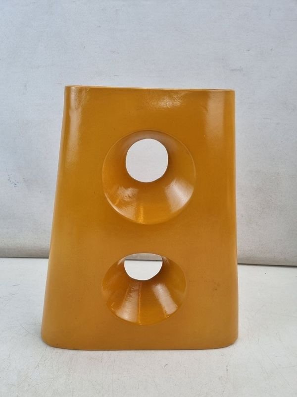Vaso Decorativo Diseño Mostaza con Aberturas Circulares