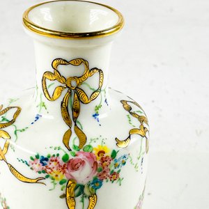 Florero capodimonte blanco floral 16 cm - imagen 3