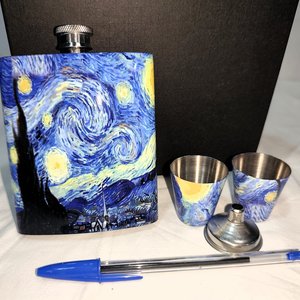 Set de Petaca y Vasos con Diseño "La Noche Estrellada" de Van Gogh - imagen 3