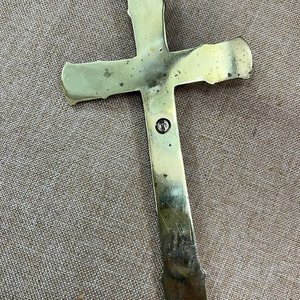 Crucifijo Antiguo de Bronce Calado con Figura de Cristo - imagen 3