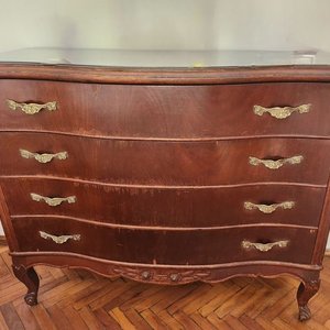 Lote anterior: Cómoda Antigua de Madera con 4 Cajones y Tapa de Cristal