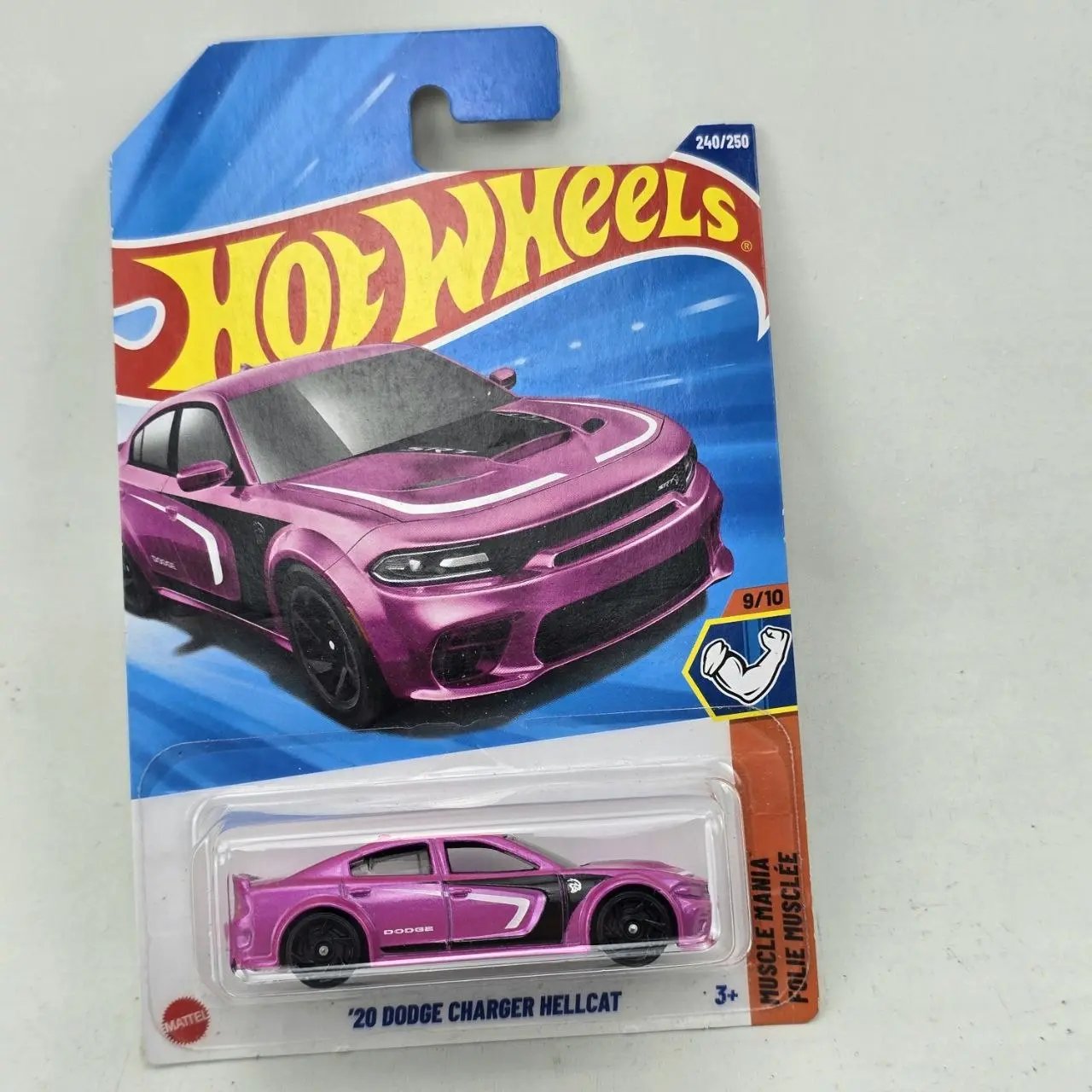 Hot Wheels Dodge Charger Hellcat 2020 Rosa Metalizado