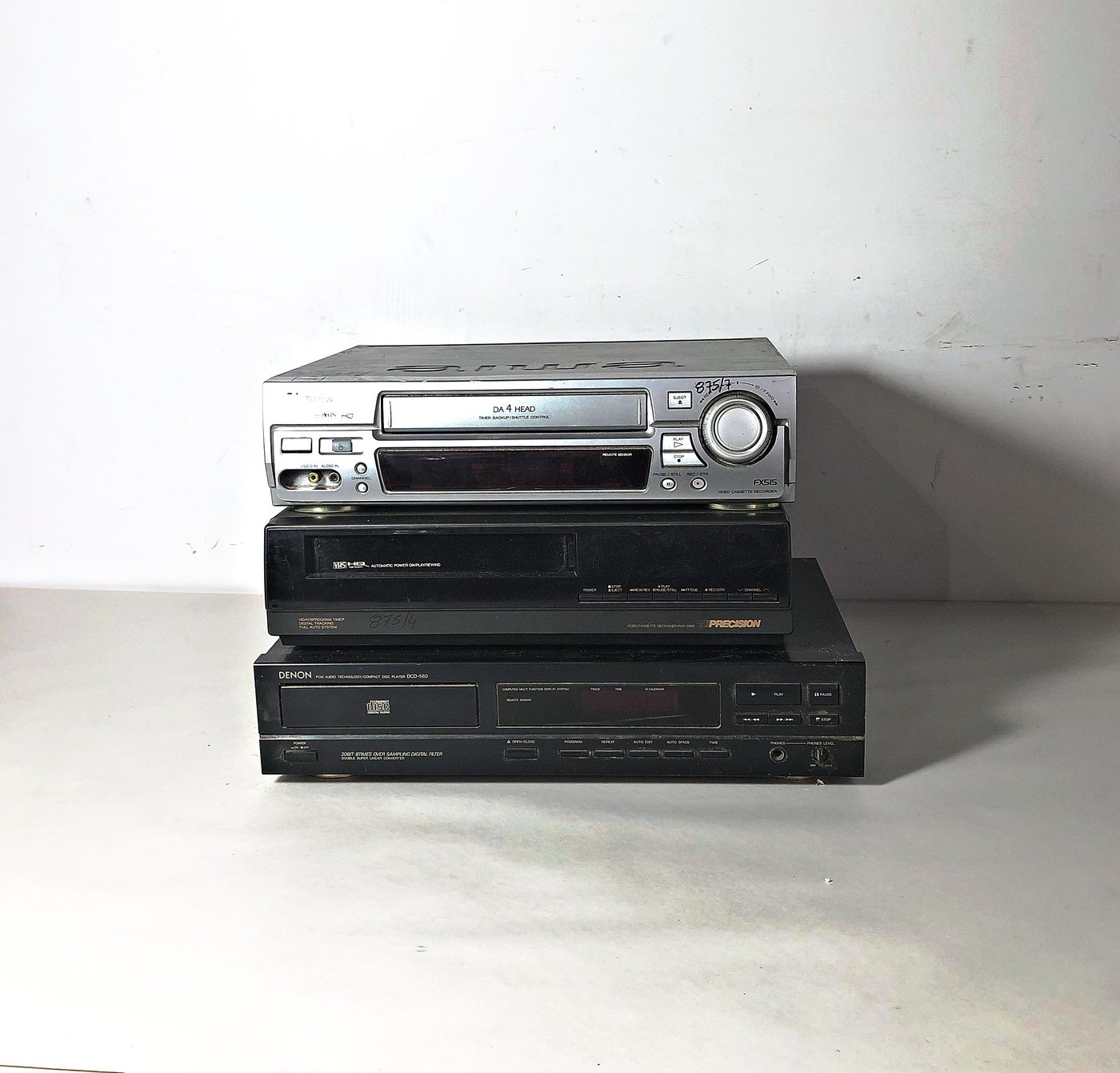Lote de 3 Videograbadoras: Denon, Aiwa y Precision