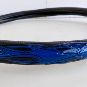 29 Cubre Volantes Negros con Diseño de Llamas Azules - imagen 2