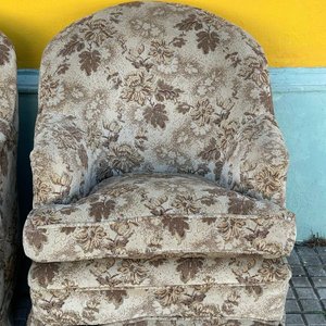 Par de Sillones Materos con Tapizado Floral en Tonos Marrones - imagen 2