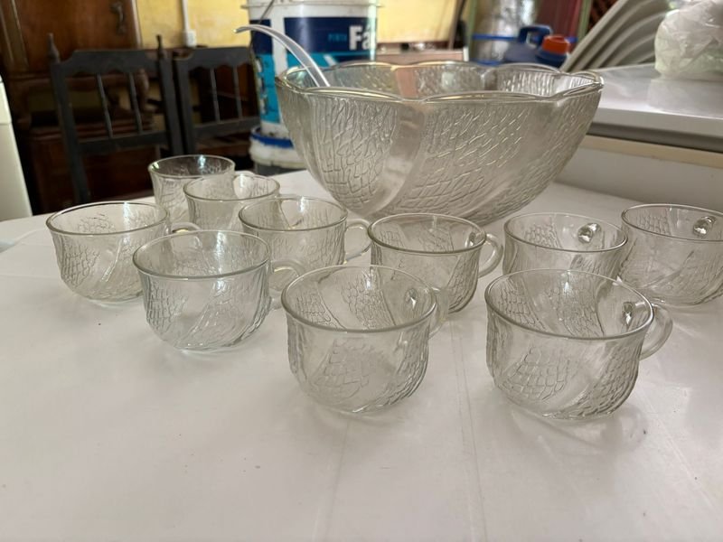 Ponchera de vidrio con 10 tazas y cucharón - imagen 2