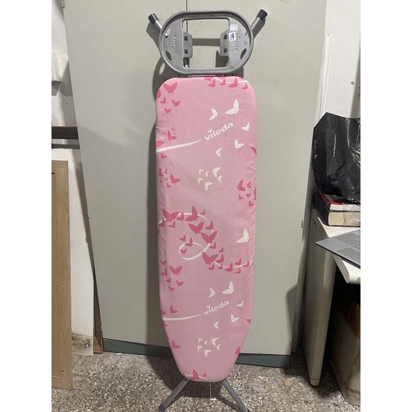 Tabla de Planchar Vileda con Diseño de Mariposas Rosas