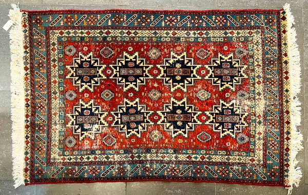 Alfombra Oriental Estilo Kosak Bordo, Azul y Beige 120x185 cm