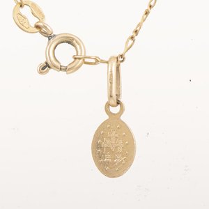 Cadena de Oro 18k con Dije Virgen Milagrosa - imagen 2