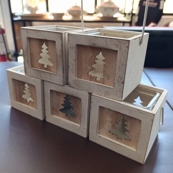 Fanales decorativos en madera y vidrio para Navidad - imagen 4