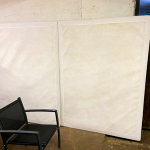 Lote anterior: Dos Paneles Decorativos Blancos Acolchados