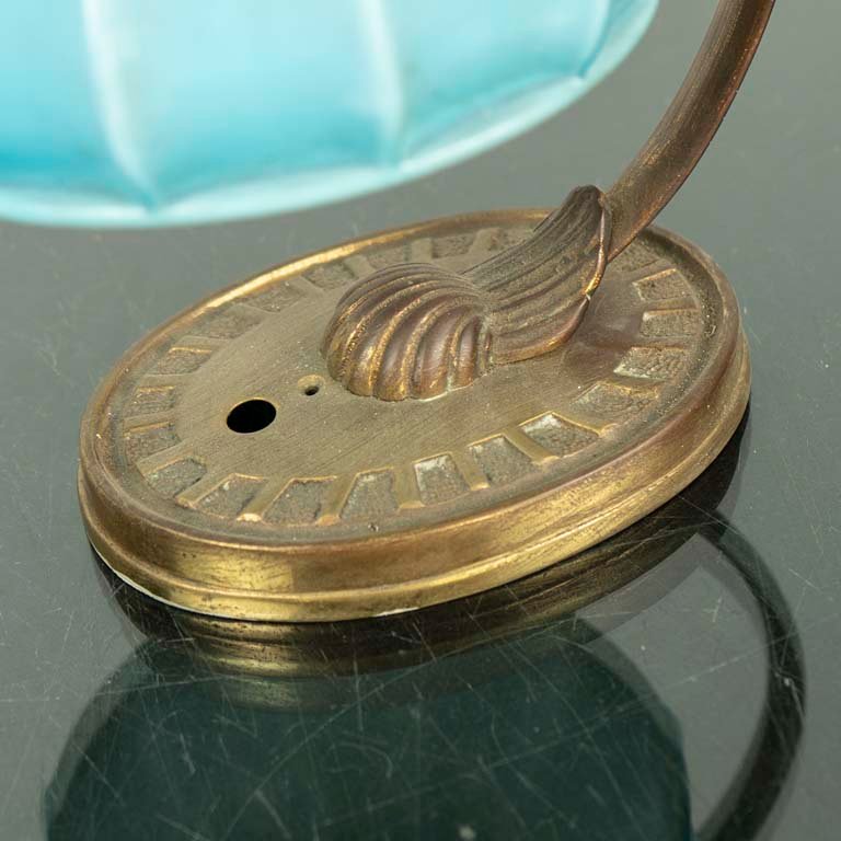 Item 2104000 - Image 1