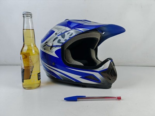Casco de Motocicleta Seguro y Resistente - imagen 4