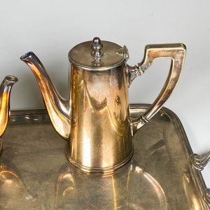 Juego para té y café en metal Christofle, de superficie lisa, compuesto por cuatro piezas - imagen 6