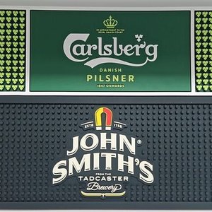 Dos Escurridores de Vasos John Smith's y Carlsberg Nuevos - imagen 1